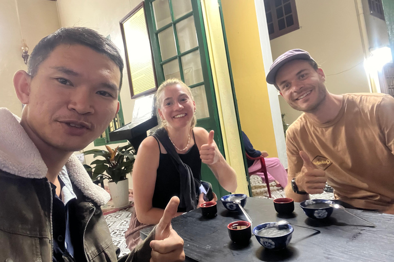 Hoi An hiden food evening adventure Group tour