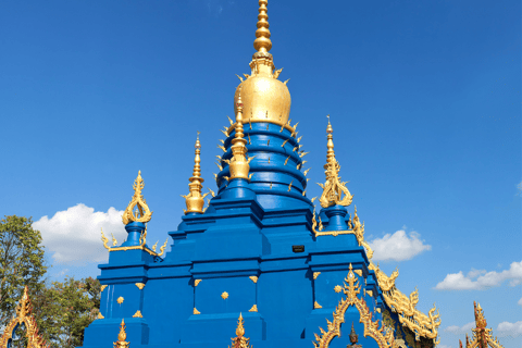 Chiang Rai: Private Tour of Temples, Tea Garden, Hill Tribes