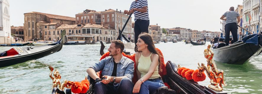 Venezia: giro in gondola sul Canal Grande e commento su app