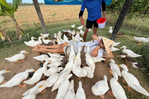 HA Chill:Duck Spa-Farm Tour-Lantern or Coffee Making on Bike HA Chill:Duck Spa-Farm Tour-Lantern Making on Bike Pick up