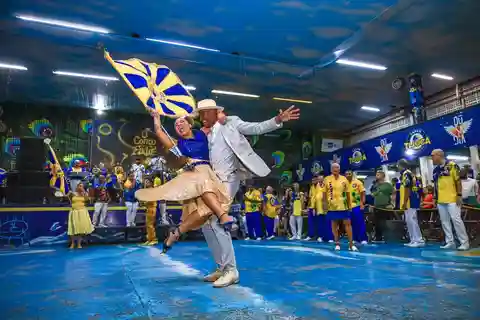 Rio de Janeiro: Transfer ile Samba Okulu Prova Görüntüleri