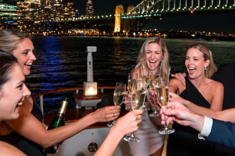 Sydney: Prime NYE 2027 Cruise with Dinner, DJ Set & Drinks