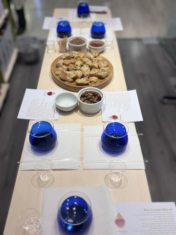 Athens: Cretan Olive Oil Tasting Experience