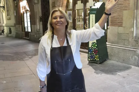 Barcelona: Gothic Quarter Walking Tour & Coffee Tasting