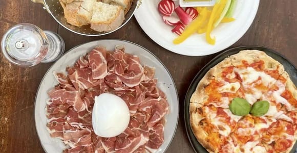 Lake Garda: Guided Tour of the Olive Oil Mill with Tasting and Food Experience