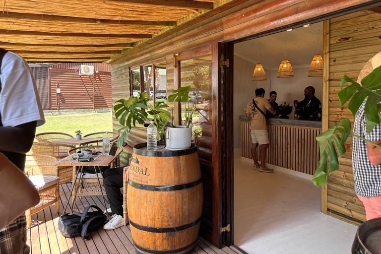 Kapstaden: Stellenbosch Sightseeing med hop-on hop-off Tractor Wine Tour