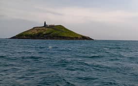 Ballycotton: Lighthouse Guided Tour with Boat Ride