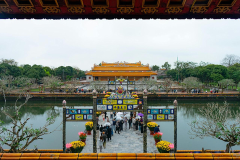 From Chan May Port: Hue Imperial City and Cyclo Food Tour Private car round-trip transfer from Chan May Port to Hue