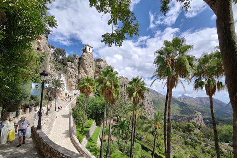 From Alicante/Benidorm: Guadalest Castle Tour with Transfer