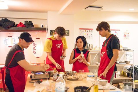 Tokio: Clase de Cocina Estilo Izakaya con Maridaje de Sake