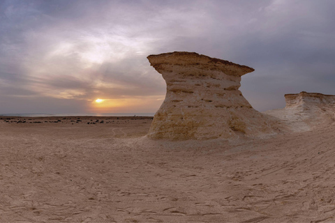 Doha: Gira por la Costa Oeste, Zekreet y la Escultura de Richard Serra