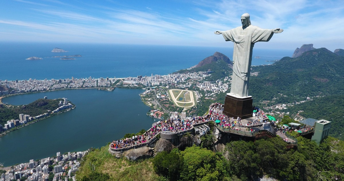 Rio de Janeiro: Christ the Redeemer Entry Tickets (Train) | GetYourGuide