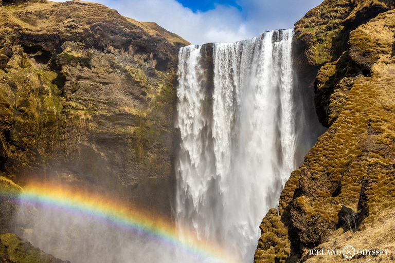 South Coast Private Tour with Waterfalls & Black Sand Beach 1-8 People (Van)