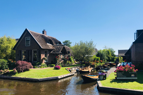 Amsterdam: Giethoorn, Afsluitdijk and Zaanse Schans Day Trip Shared Tour