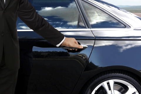 Luxembourg: Chauffeur-Driven Taxi and Rental Car Service