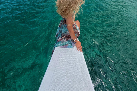 牙买加：骑马探秘与日落双体船巡游牙买加：骑马体验与日落双体船巡游