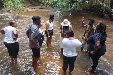 Ceremonia del Nombre Akan en el Sitio del Río de los Esclavos y Excursión por la Costa del Cabo