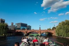 Berlin: 2,5-stündige East Side Boat Cruise mit Kommentar