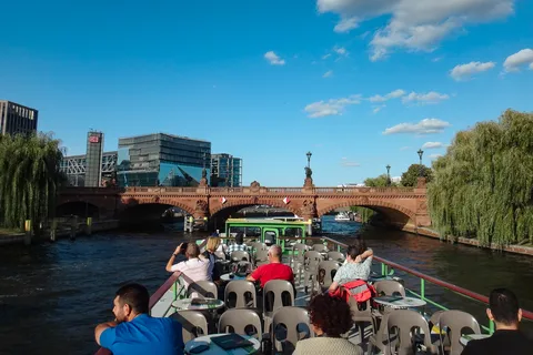 Berlin : Croisière commentée de 2,5 heures sur l'East Side