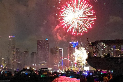 Yacht cruise Biscayne Bay, Miami Beach and Sand bar. 42Ft Yacht cruice Biscayne Bay, Miami Beach and Sand bar