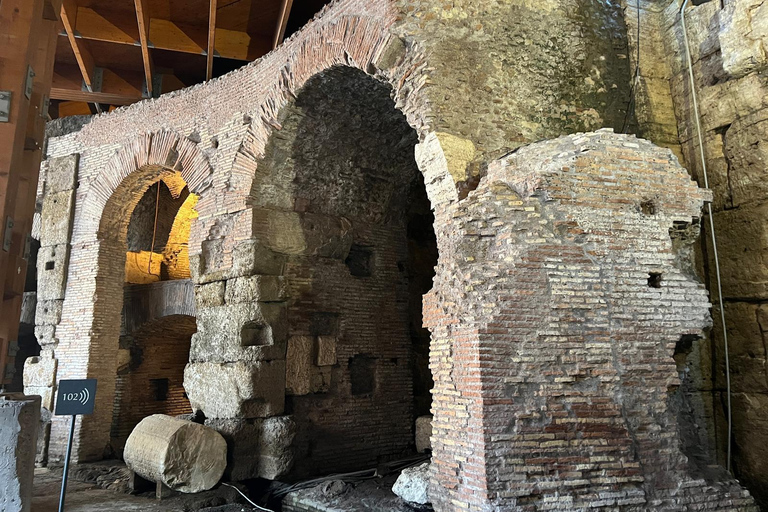 Rome: Colosseum Small Group Underground & Arena Floor Tour