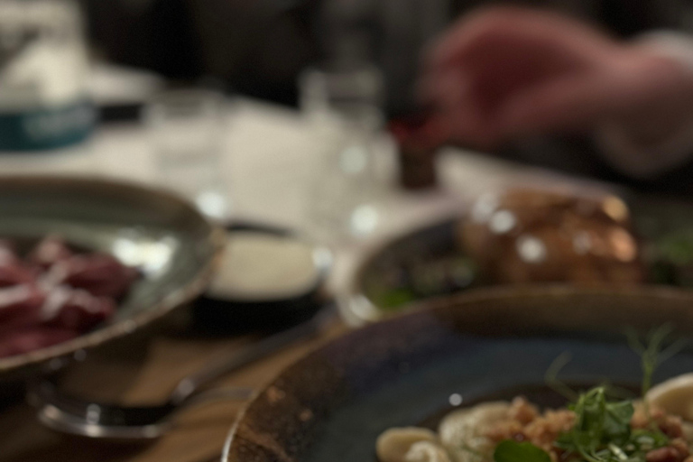Riga Art Nouveau Guided Tour with Unique Food Tasting