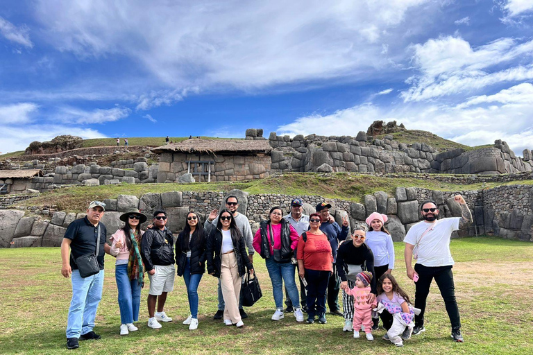 Cusco: City Tour Tour de Medio Día con Sacsayhuamán y Q’enqo Cusco: Morning City Tour with an Andean Dance Experience