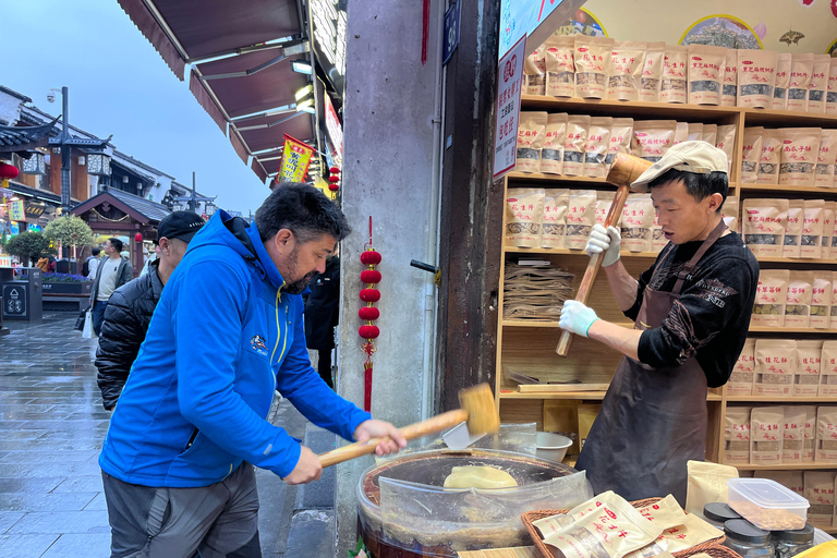 From Shanghai: Hangzhou Private Day Trip with Bullet Train