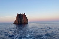 Lipari, Vulcano, Panarea y Stromboli Cruise con vino - Housity