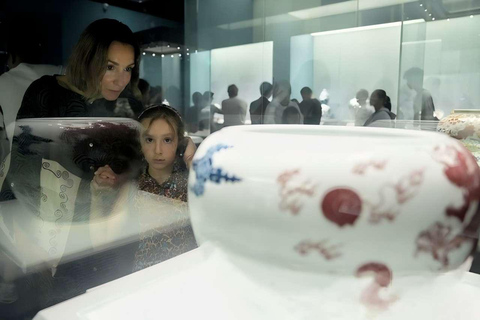 National Museum of China Reservation/With 2-Hour Audio Guide Admission period: 11:00-13:30