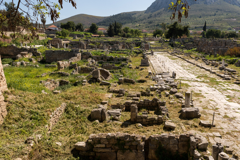 Au départ du Pirée : visite biblique privée sur les traces de l&#039;apôtre Paul à CorintheDepuis le Pirée : visite biblique privée sur les traces de l&#039;apôtre Paul à Corinthe