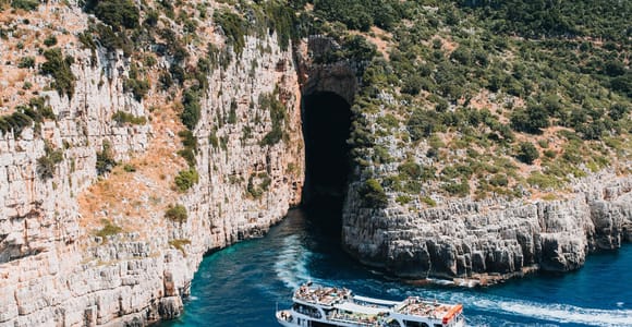 Von Tirana/Durrës/Golem: Tägliche Kreuzfahrt in Sazan & Karaburun