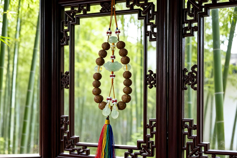 Beijing: Chinese Fragrant Bracelet Making