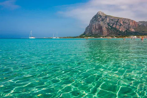 Depuis Palerme : transfert aller-retour en bus à la plage de San Vito Lo Capo