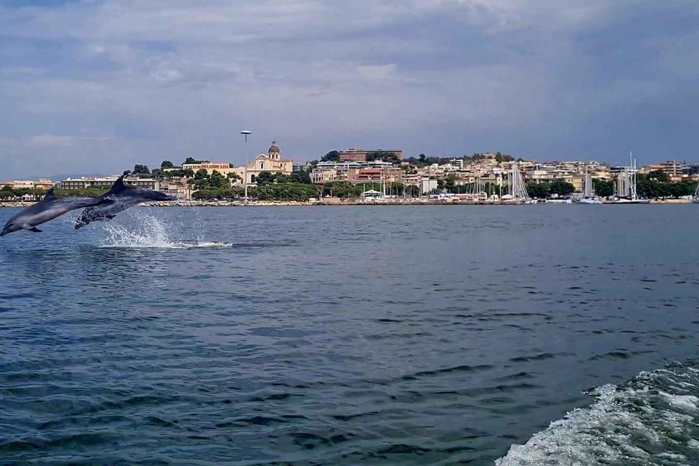 Cagliari: Boat Tour, 4 Stops, Swim, Snorkeling, & 1 Spritz