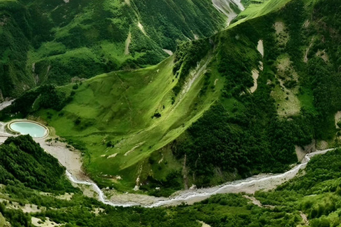 Desde Tiflis : Ananuri - Gudauri y Kazbegi Tour privado