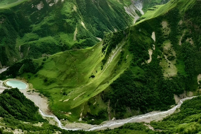 Desde Tiflis : Ananuri - Gudauri y Kazbegi Tour privado