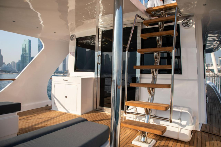 Private Luxury Yacht Tour Dubai BEST VALUE: 3 Hours + Complimentary e-Shisha