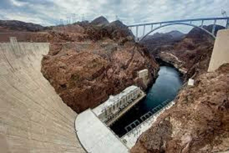 Von Las Vegas aus: Hoover Dam, Boulder City und 7 Magic Mountains