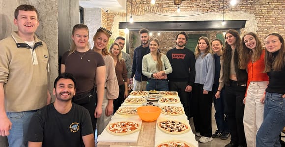 Rome: Pizza & Tiramisu Class with Wine and Gelato