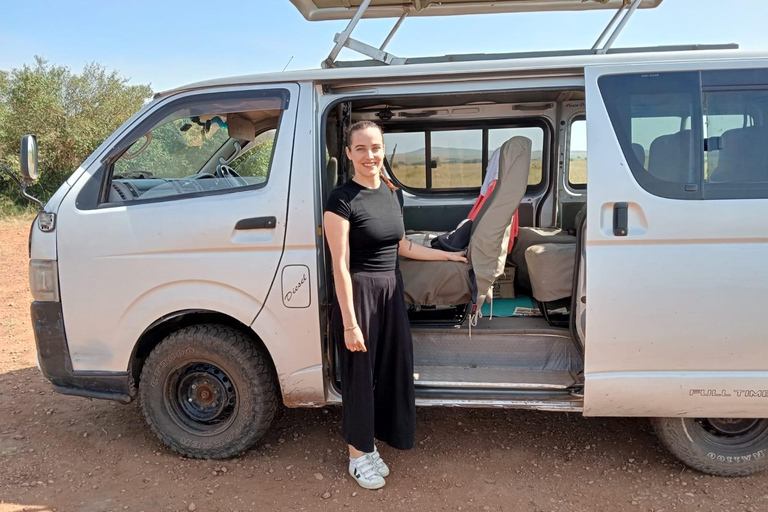 Nairobi: Safari economico di 2 giorni nel Masai Mara con visita ai villaggi