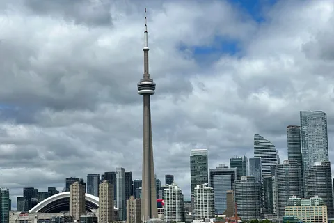 Toronto's Scenic Bicycle Adventure