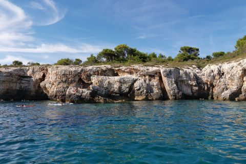 From Pula: Caves, Canyons Speedboat Tour to Kamenjak