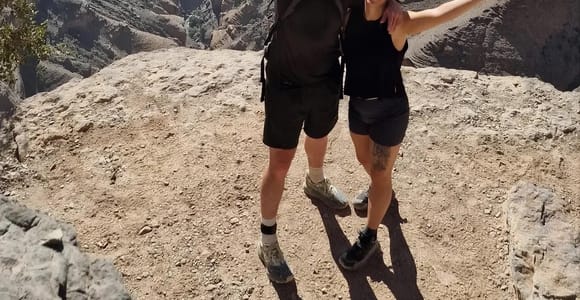 Muscat: Nizwa Souq & Jebel Shams Grand Canyon Full-Day Tour