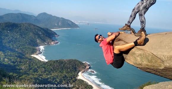 Pedra do Telégrafo: Hike and Beach Exploration