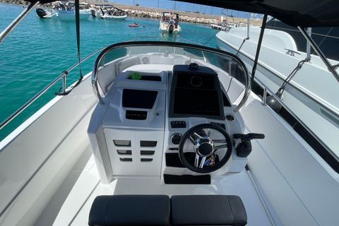 Polignano a Mare Caves and Grottos Tour by Boat with Spritz Polignano a Mare: Caves and Grottos Boat Tour with Spritz