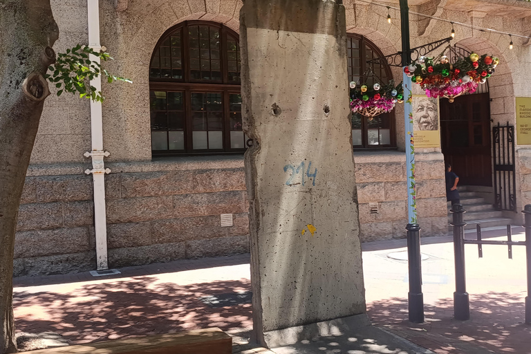 Cape Town: Apartheid History and City Walking Tour