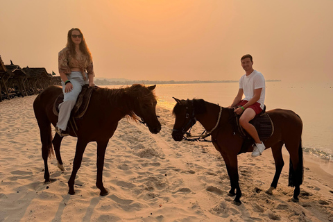 Hammamet: 2-Hour Horseback Ride at Sunrise or Sunset Hammamet: Two-Hour Sunrise Horseback Riding Tour