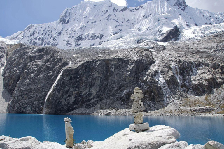 Huaraz: Laguna 69 Full-Day Guided Trekking Adventure