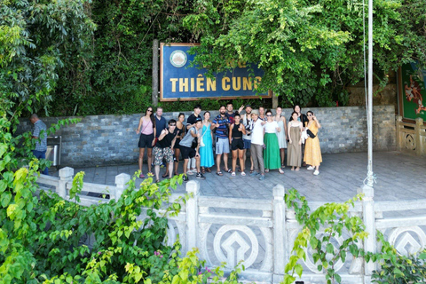 Depuis Hanoi : Croisière dans la baie d&#039;Halong avec déjeuner et transferts